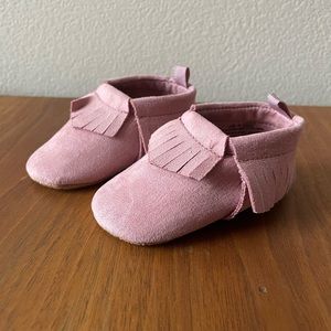 Old Navy 3-6 months baby moccasins